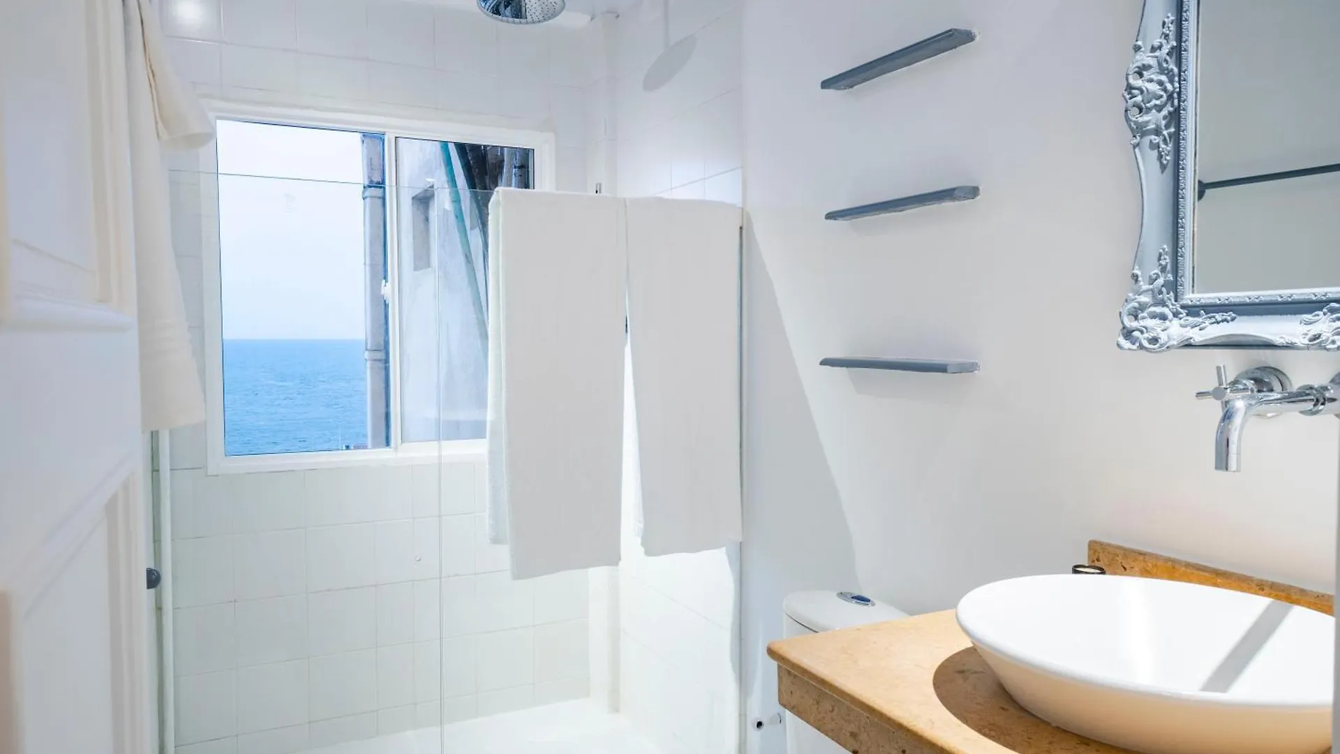Apartment Ferienwohnung Renovated With Ocean View In Historic Center! Cartagena  Kolumbien